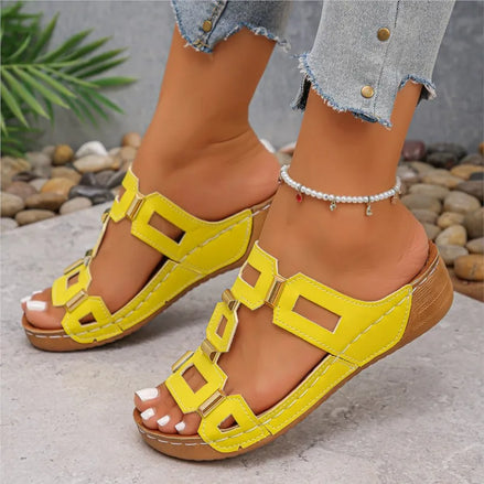 Sandales Compensées Ergonomiques – Orange Solaire & Découpes Géométriques