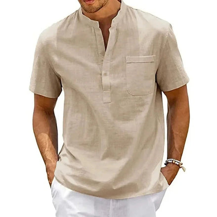 Chemise homme AKJ Fashion beige en coton et lin, manches courtes, col mao, poche poitrine, coupe décontractée.