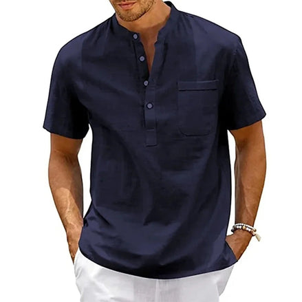 Chemise homme AKJ Fashion bleu marine en coton et lin, manches courtes, col mao, poche poitrine, coupe décontractée.