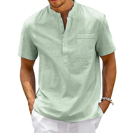 Chemise homme AKJ Fashion vert menthe en coton et lin, manches courtes, col mao, poche poitrine, coupe décontractée.