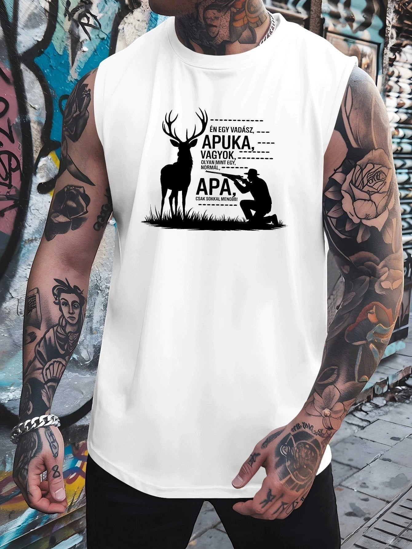 AKJ Fashion débardeur blanc homme, coupe ajustée, imprimé chasseur et cerf, idéal pour le fitness et le quotidien.