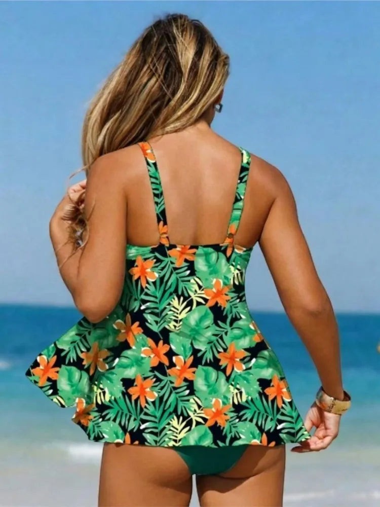 AKJ Fashion Ensemble Tankini & Bas de Bain motifs tropicaux verts et orange, bas uni vert, bretelles larges, coques intégrées.