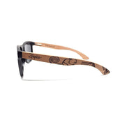 Lunettes de soleil AKJ Fashion en bois véritable avec verres polarisés UV400 noirs et gravures uniques inspirées de Nazca.
