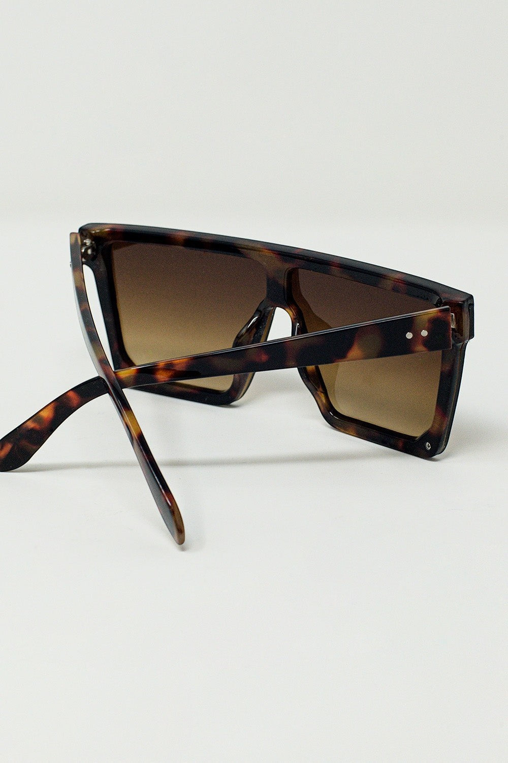 Lunettes de soleil AKJ Fashion rétro écaille de tortue, monture carrée, verres dégradés marron, protection UV400
