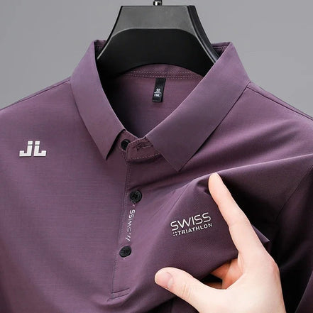Polo AKJ Fashion homme violet en coton respirant, col à boutons, manches courtes, logo JL sur la poitrine.