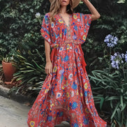 AKJ Fashion robe longue rouge imprimé floral bleu et jaune, col V, manches papillon, style bohème