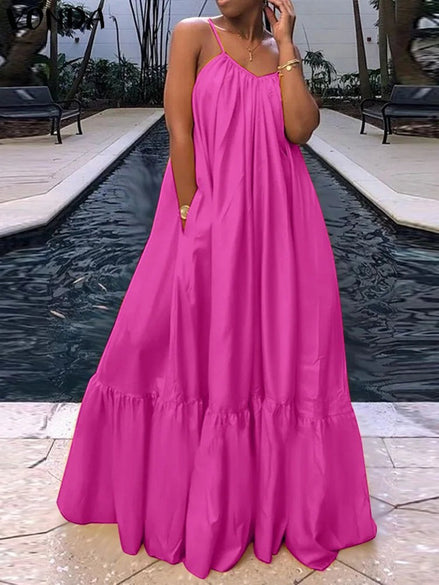 AKJ Fashion Robe longue ample fuchsia en satin léger, à bretelles fines, encolure froncée et volant bas. Parfaite pour l'été.
