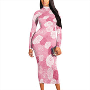 AKJ Fashion robe midi moulante à col montant, manches longues, imprimé roses roses et blancs sur fond rose. Tissu stretch.