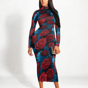 AKJ Fashion robe midi moulante à col montant, manches longues, imprimé roses rouges sur fond bleu. Tissu stretch.