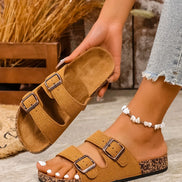 AKJ Fashion sandales marron en simili cuir avec double bride à boucle, semelle compensée en liège et caoutchouc.